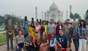 Private Full Day Taj Mahal and Fatehpur Sikri Tour from Delhi By Car Tour