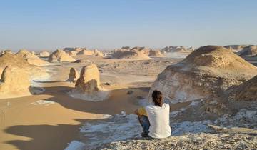 Camping dans les déserts blanc et noir - oasis de Bahariya et transfert privé au Caire