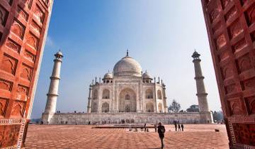 3 Days Solo Traveller - Taj Mahal and Fatehpur Sikri City Tour from Delhi with 4 Star Hotel Tour