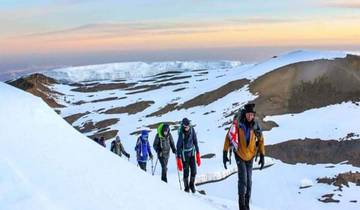 Kilimanjaro beklimming 10-daagse Noordelijke kraterroute (alle accommodatie en vervoer zijn inbegrepen)