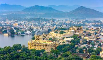 India: Land of the Taj & Tigers with Kathmandu, Varanasi, Udaipur & Mumbai Tour