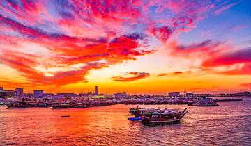 Tailor-Made Private Qatar Tour with Desert Safari, Daily Departure