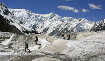 Op Merzbachers sporen in het hemelgebergte