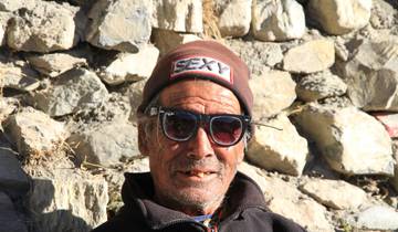 Vom Gokyo Ri auf spektakulären Wegen durchs Khumbu