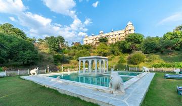 Golden Triangle Delhi Agra Jaipur and Lake City Udaipur with Stay at Ancient fort Tour