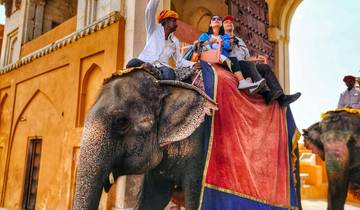 India\'s Top Selling Golden Triangle India Tour with all Meals & Sunrise Taj Mahal!! Tour