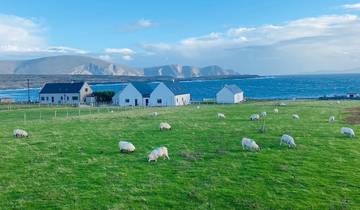 Wild Atlantic Way, Ireland Guided *CYCLE* Tour/Packing (All Inclusive)