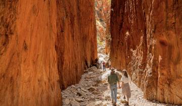 Circuit dans la chaîne des West MacDonnell Ranges (Tjoritja) et dans le gouffre de Standley