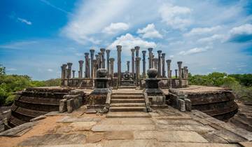 Sri Lankan Splendors, From Ancient Cities to Pristine Beaches : 20 Days