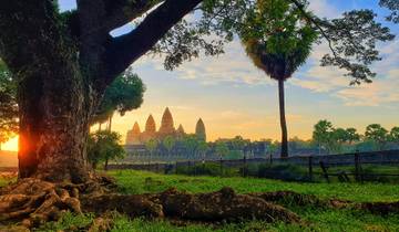 Private Siem Reap 2 Days Tour for Angkor Temples and Floating Village at Tonle Sap Lake Tour