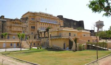 10-Day Memorable Palaces and Royal Cuisine Tour from Jaipur to Udaipur Tour