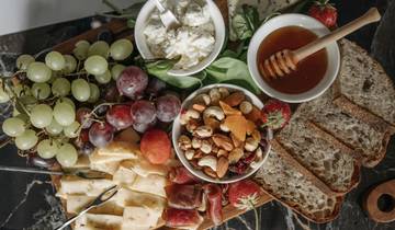 6-Day Greece Wine & Culinary Tour: Nemea, Nafplio, Santorini