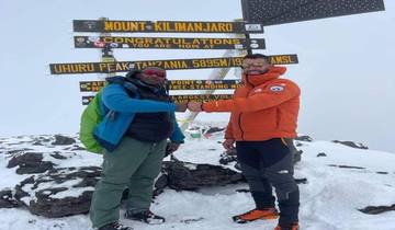 ascenso al Kilimanjaro cumbre de año nuevo