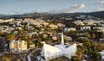 La Réunion & Mauritius: Island Hopping for a Glamping Adventure