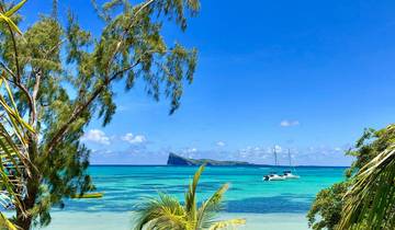 14 Days in Reunion & Mauritius, incl. Saint-Denis and Mahébourg