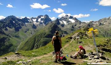 Crossing the Alps E5 from Oberstdorf to Merano With Charme Tour