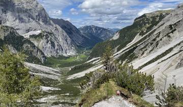 Summit enjoyment in The eastern Karwendel Tour