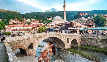 Viaje en grupo reducido a Kosovo: Pristina y Prizren desde Skopje