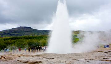 Iceland: Waterfalls, Hot Springs & Hiking Volcanic Landscapes Tour