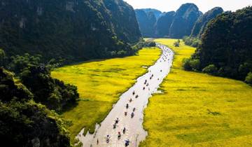 Ninh Binh Day Trip: Hoa Lu temples, Tam Coc Boat Trip & Mua Cave