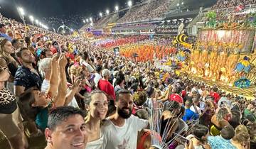 Vivez le carnaval de Rio : une visite guidée concentrée avec le forfait Sambadrome circuit