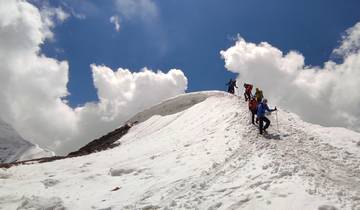 Senderismo al Pico Lenin con escalada al Pico Yukhin (5130 m) (Osh-Osh)