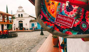 5 Days in Colombia: Essence of Medellin, Guatape & Coffee Farm Experience Tour