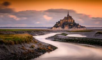 2 Day Guided Trip to Mont Saint-Michel, Loire Valley Chateaux from Paris with HOTEL PICK UP (ML2F)