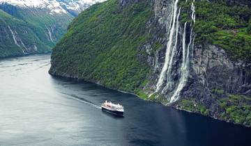 Havila Voyages Bergen-Kirkenes (including Alesund) Tour