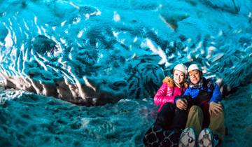 Iceland 2-Day Adventure: Ice Cave, Glacier Lagoon & Northern Lights with 4-Star Hotel Stay