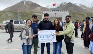 Luxury Pakistan to China Tour: From Karakoram to Pamirs Tour