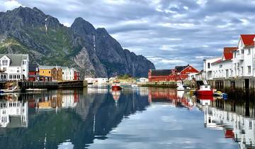 Sailing and hiking in the glow of the midnight Sun