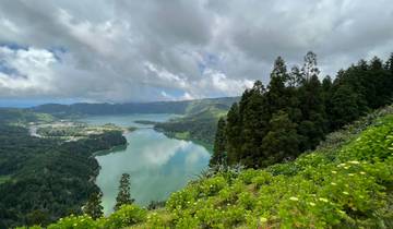 Crater lakes, floral splendor and world cultural heritage (driver and excursions) Tour