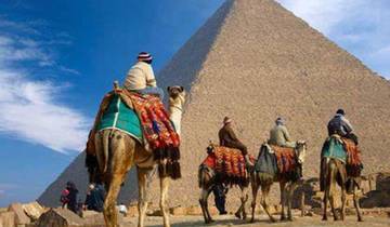 Private Tour to Pyramids of Giza Sphinx and Memphis and Saqqara Tour