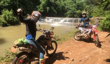 Circuit moto au Laos de Vientiane à Nam Ngum, Thalat, Phou Khao Khouay