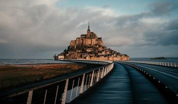 5-Day Paris, Mont Saint-Michel Adventure Tour
