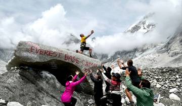 Everest Base Camp Leisurely Trek and Helicopter Return to Kathmandu