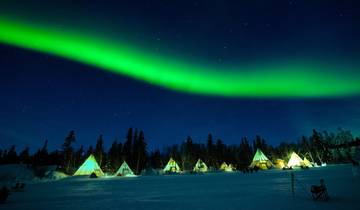 ENCHANTED AURORAS AND MAJESTIC MOUNTAINS IN THE HEART OF CANADA