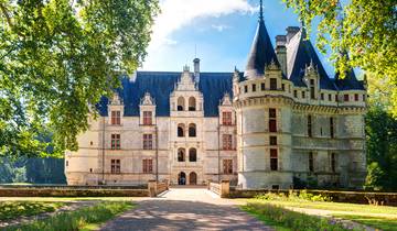 Les châteaux de la Loire à vélo électrique