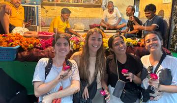 Agra: Street Food Walking Tour, Spice Market, & Tuk-tuk Ride