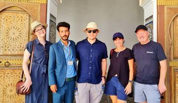 Marrakech Guided Walking Tour By Local Guide and Medina Souks & Historical Attractions Tour