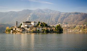 Walking at Lakes Orta and Maggiore