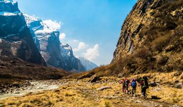 Circuito Nepal con Amigos: Gigantes del Himalaya y Noches de Templo (6 destinations)