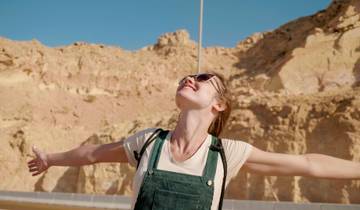 Emirate Roadtrip: Sleep like a Sheikh & Shine like Dubai