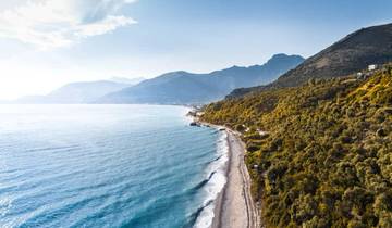 Circuito Desde Tirana: Excursión de 2 días a la Riviera Albanesa, Playa de Bandera Azul de Palase,Vlora, Dhermi, Apolonia y Durres