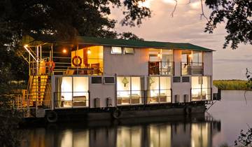 2 Day - Boat House Okavango Big Five Safari in Botswana