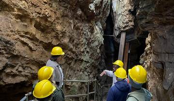 Cradle of HumanKind – Maropeng and Sterkfontein Caves Tour