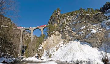 Magie hivernale de la Bernina et du Glacier Express