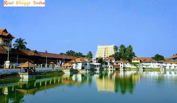 Exploring the Stunning Beaches of Kerala Tour