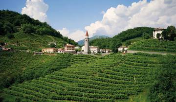 Highlights of Europe (Small Groups, All Seasons, Start London, End Paris, 14 Days)